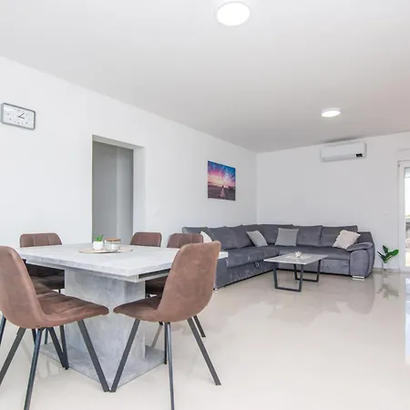 Apartamento App Grabovickic 2 By Interhome Vir